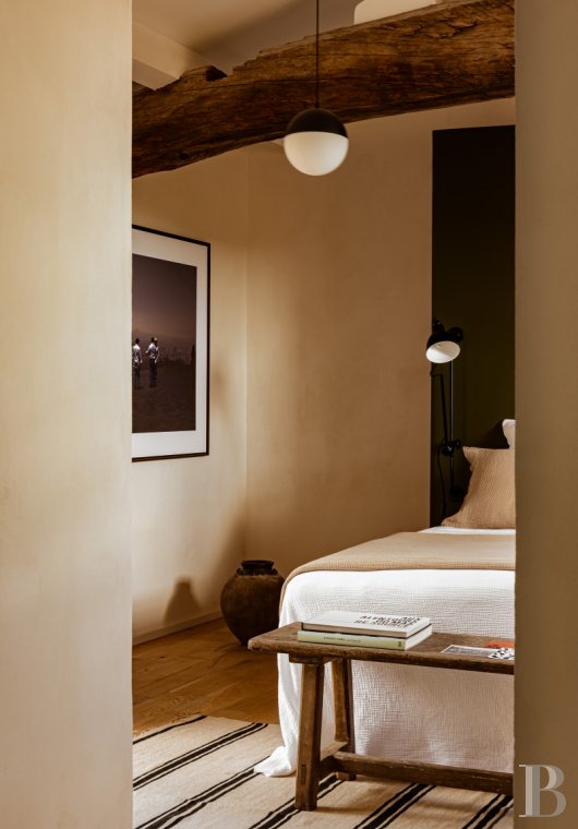 Dans le Gard, en bordure de l’Ardèche, un ancien mas restauré au milieu des oliviers, des vignes et des lavandes - photo  n°28